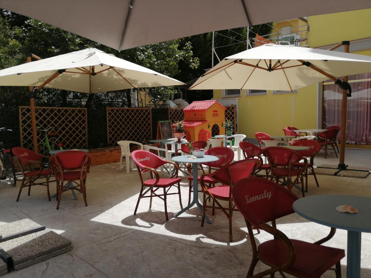 Hotel Kennedy Caorle Exterior photo
