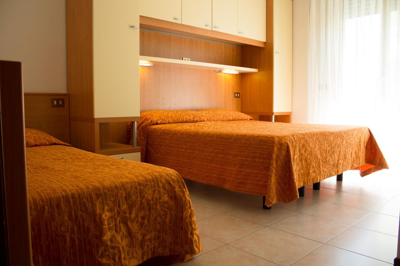 Hotel Kennedy Caorle Exterior photo